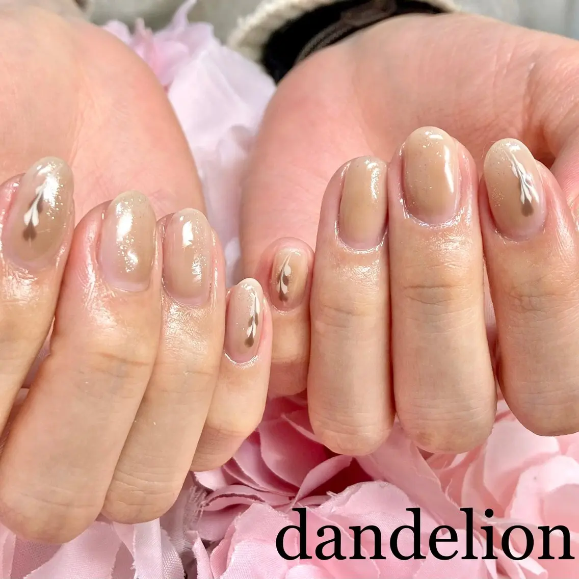ネイル ハンドネイル ハンドケア dandelion ダンデライオンのネイルデザイン