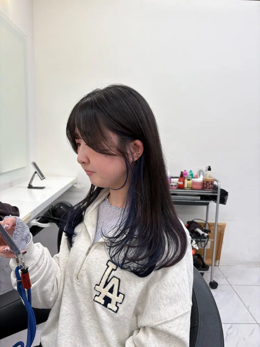 ロング ヘアカラー トリートメント ヘッドスパ ヘアセット 寒色/ベージュヘア ブリーチありMiOのヘアスタイル