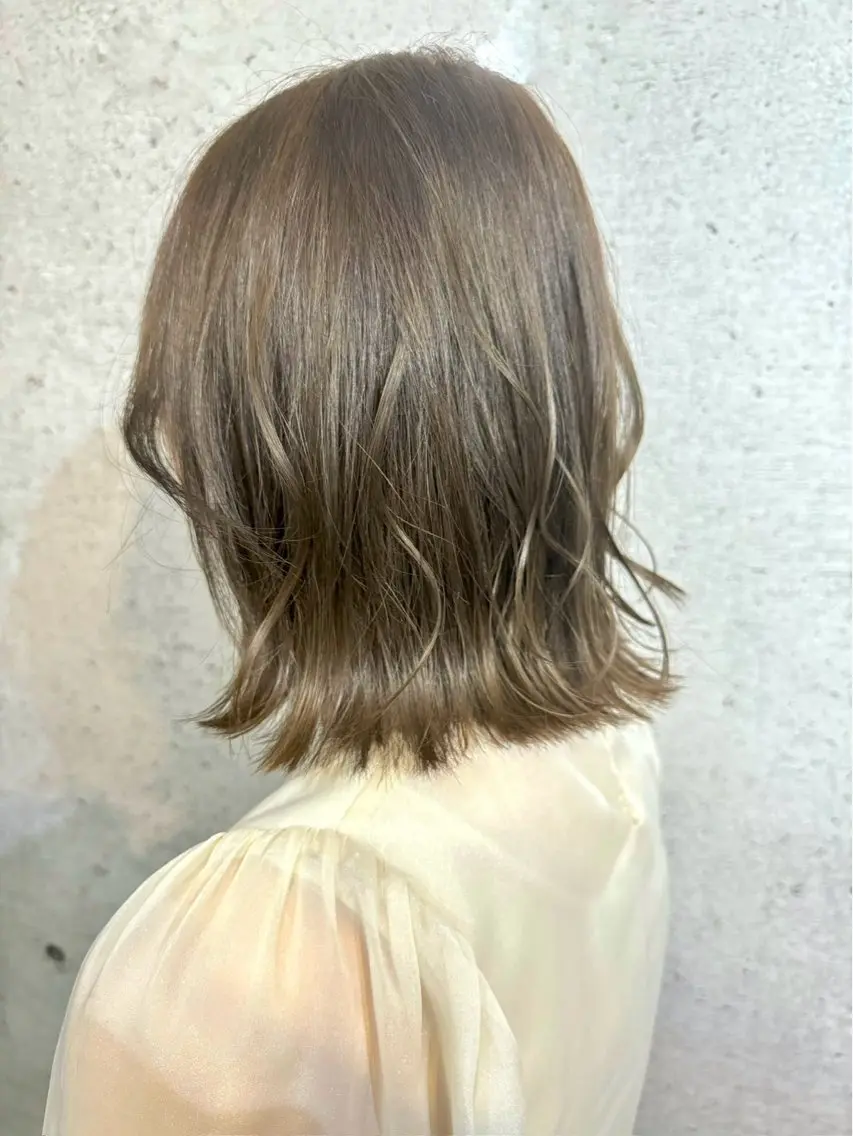 ミディアム カットモデル✂︎ 光翼のヘアスタイル