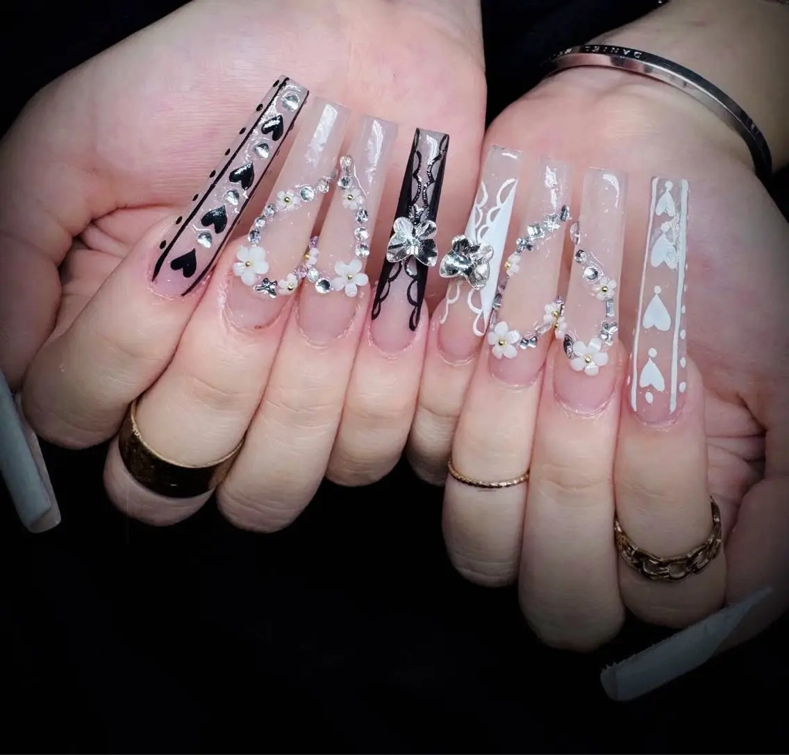 ネイル Hin Hana Nailのネイルデザイン