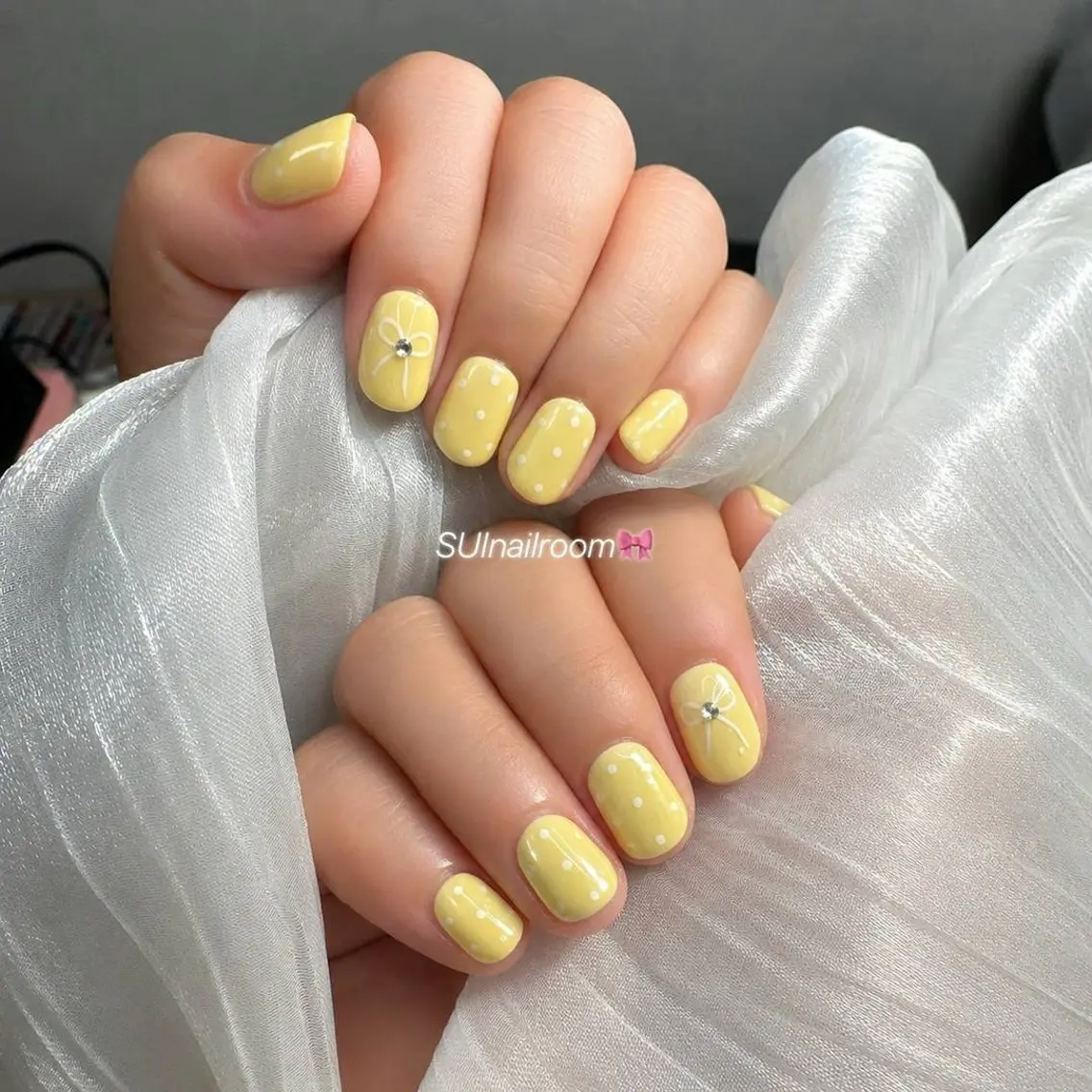 ネイル 黄色 ハンドネイル 自宅SUI Nail Roomのネイルデザイン