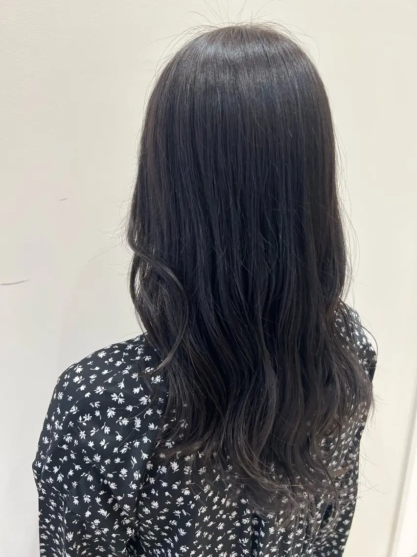 セミロング 森 桃菜のヘアスタイル