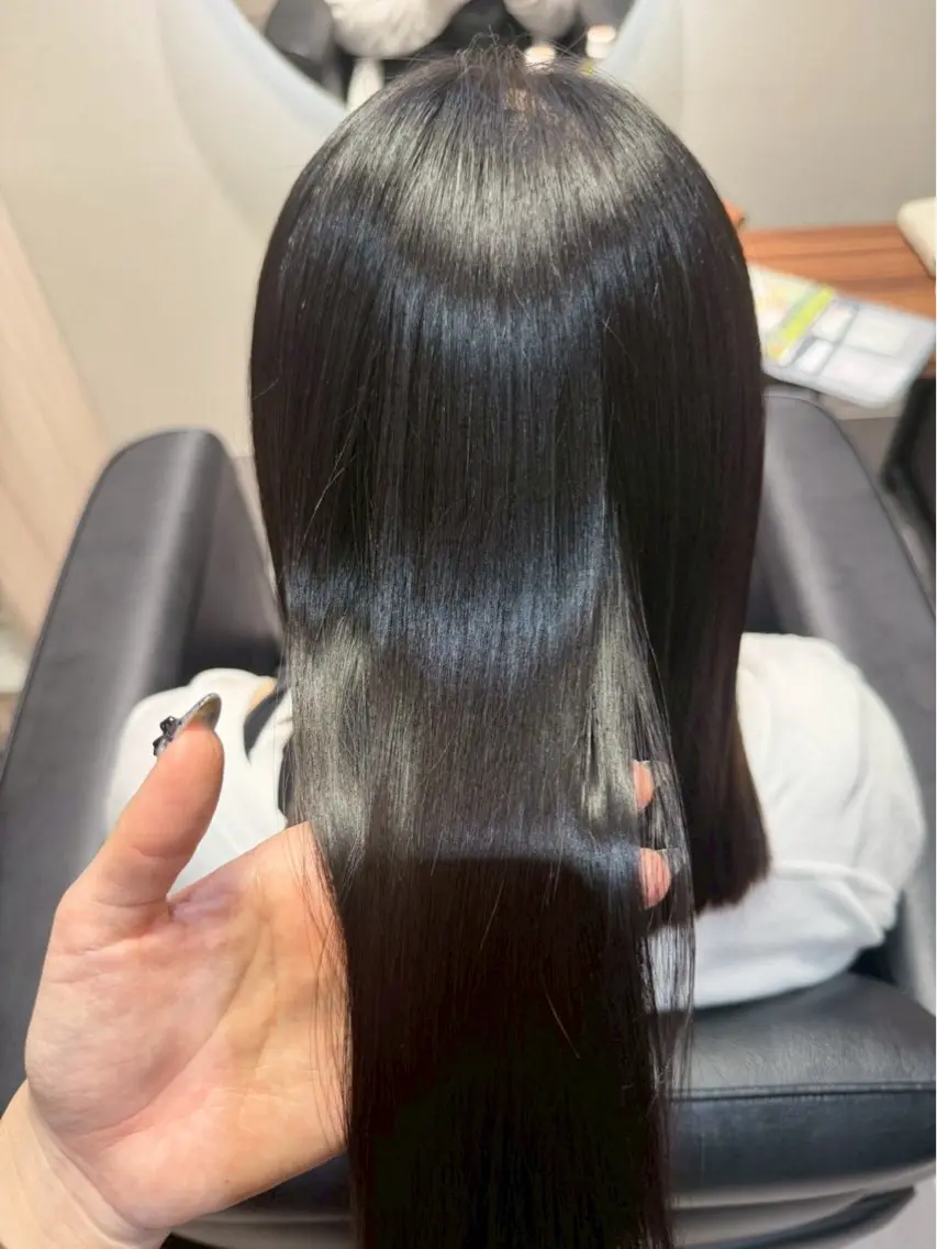セミロング カット 縮毛矯正 トリートメント 博多美容室NAVY 橋本心縮毛矯正のヘアスタイル