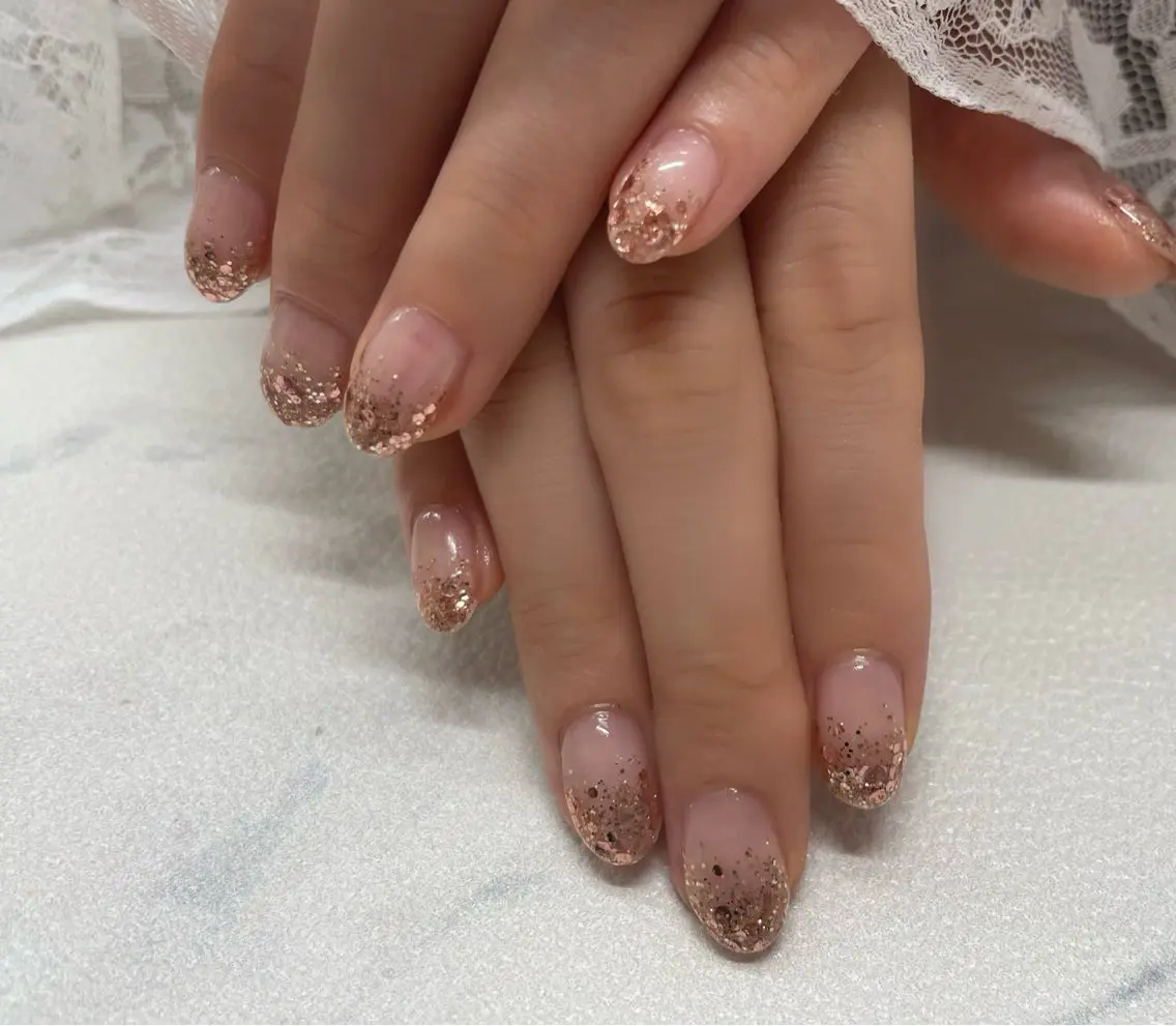 ネイル AYA Reginaのネイルデザイン
