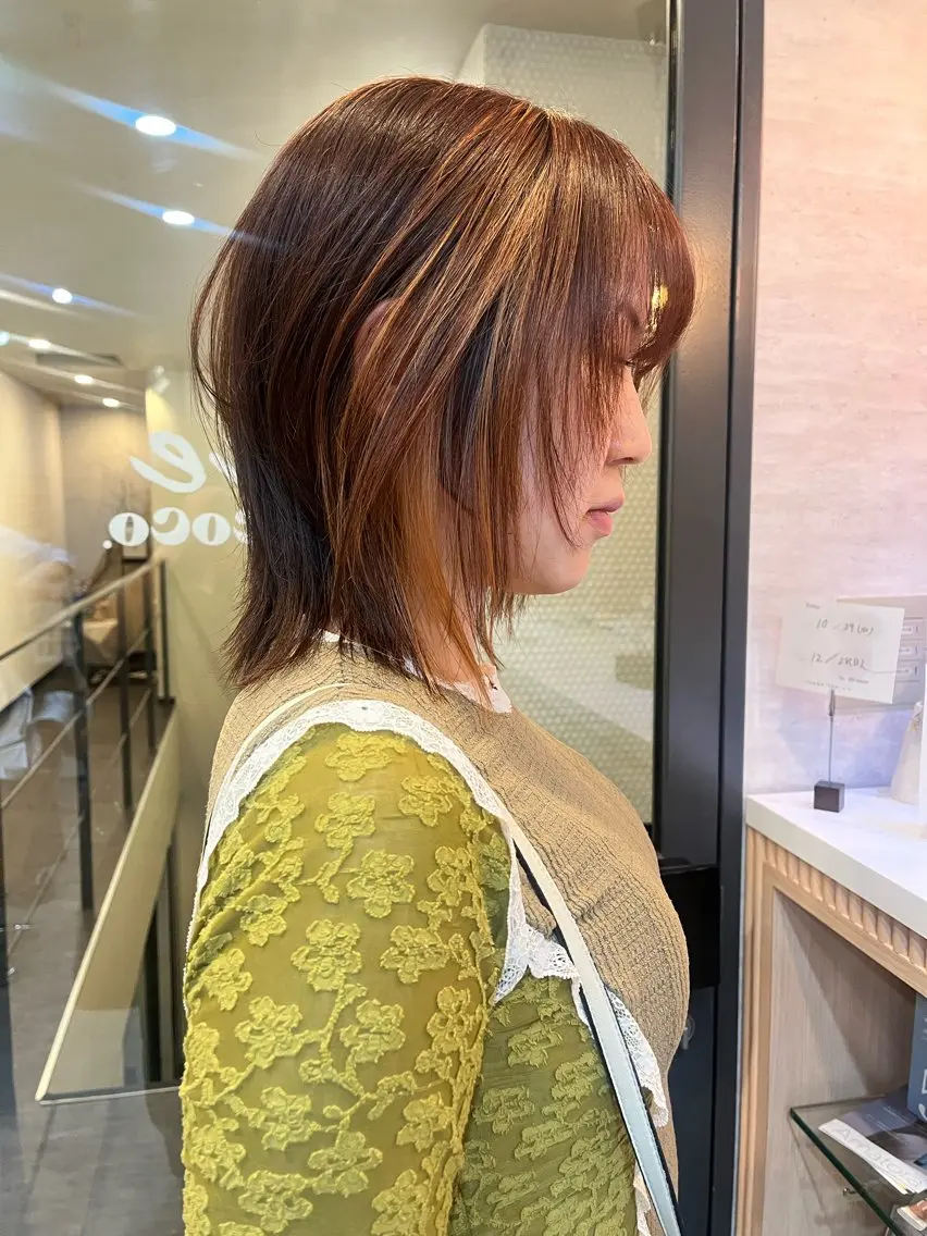 ミディアム カット ヘアカラー トリートメント レイヤー/暖色/ 髪質改善/永礼芳果のヘアスタイル