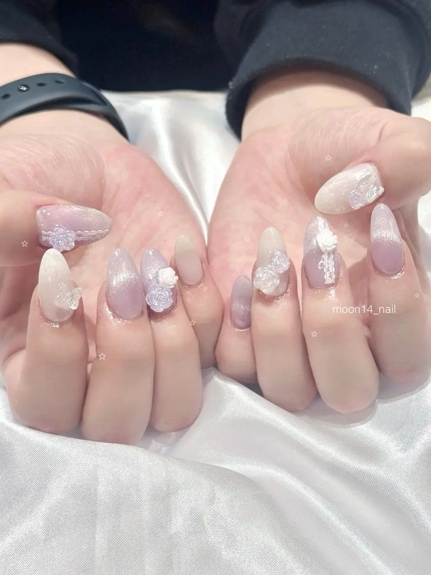 ネイル ジェルネイル ガーリー キラキラネイル レース マグネットネイル natsuki 💫のネイルデザイン