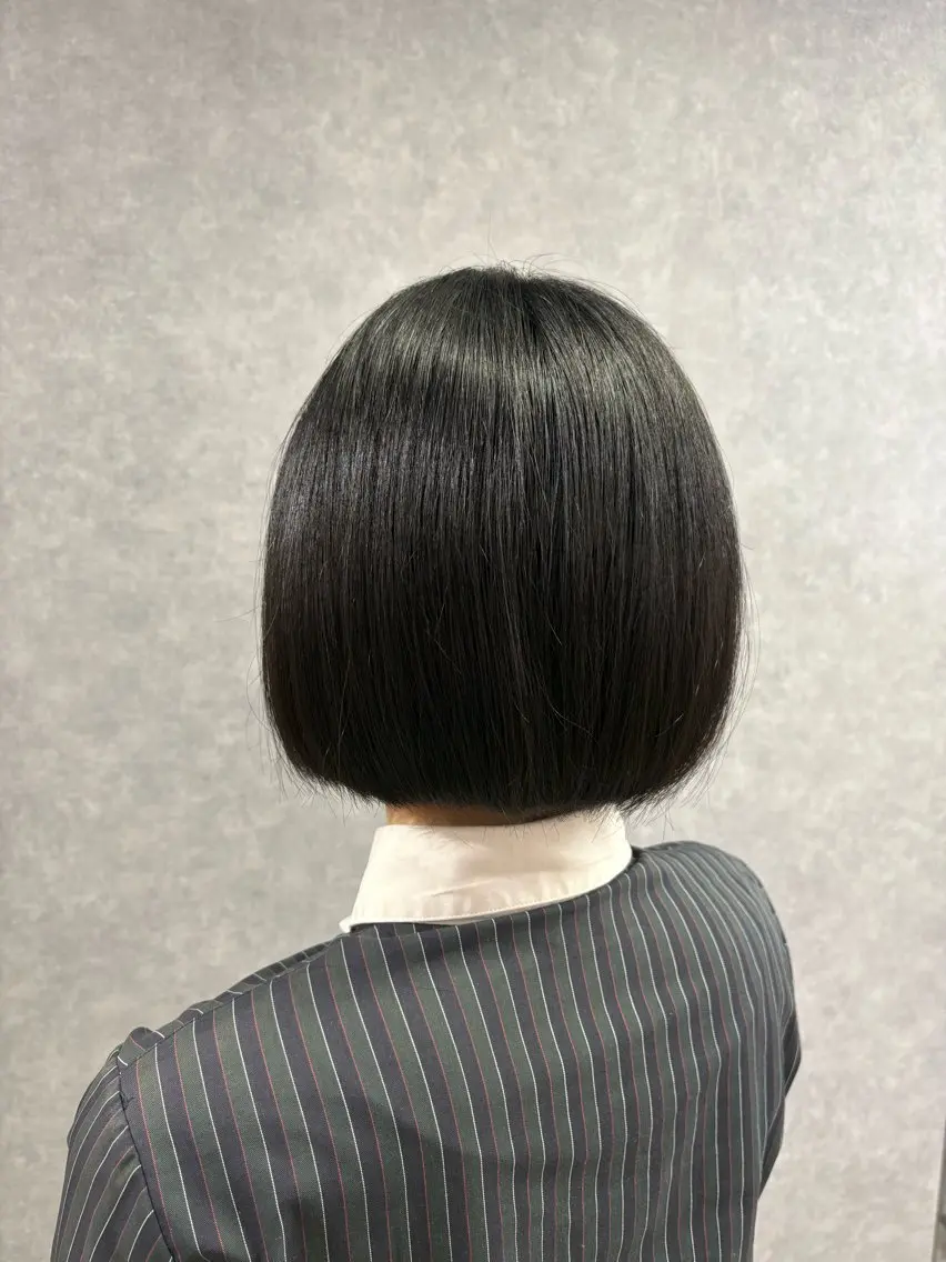 ミディアム カラー ヘアアレンジ ワンレンボブ ボブ ショートカット✨ 金子明日香のヘアスタイル