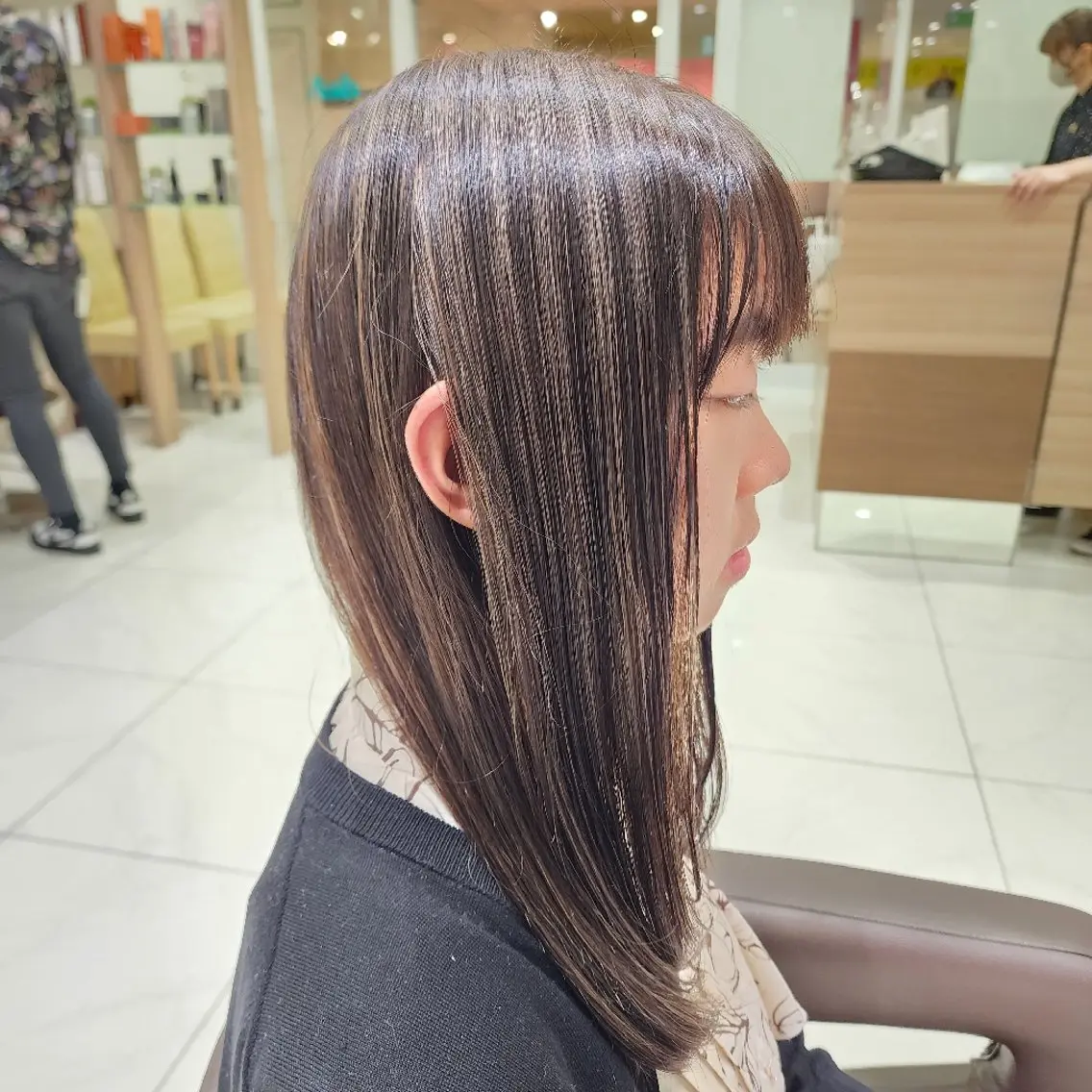 セミロング カラー ベージュカラー ブリーチ グレージュ ハイライトカラー ミルクティーベージュ ヘアカラー カラー特化🔥中村 和貴<Ash津田沼>のヘアスタイル