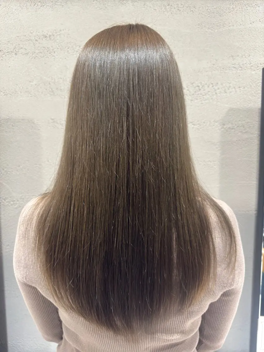 ロング カラー グレージュ オリーブグレージュ オリーブグレー 松田 響のヘアスタイル