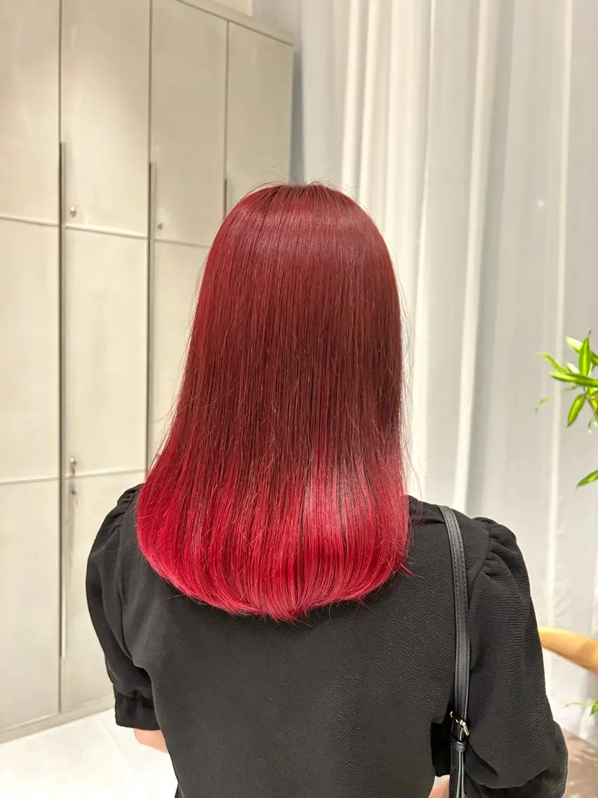 セミロング カラー グラデーションカラー レッドカラー ヘアカラー トリートメント ヘアセット 垢抜け/レイヤー /艶カラー🪼風香のヘアスタイル