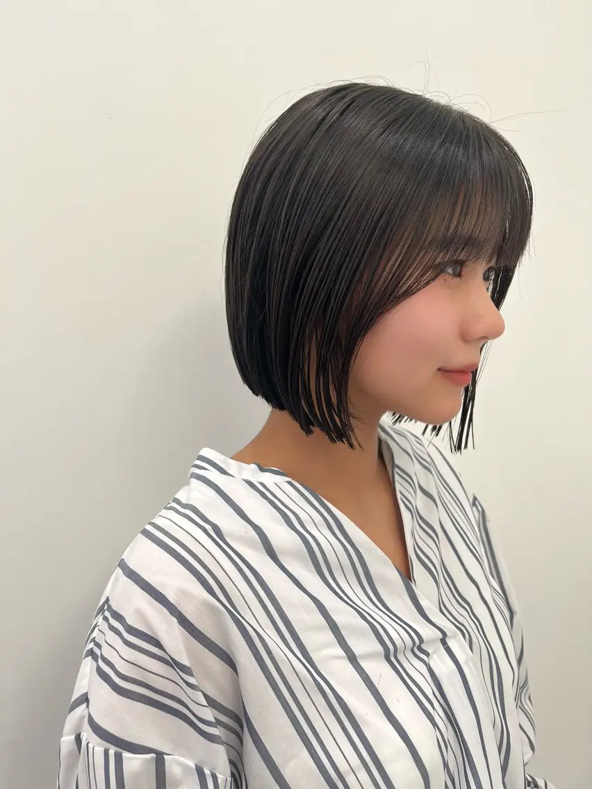 ショート カラー 網谷 萌夏のヘアスタイル