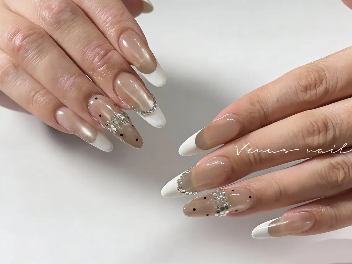 ネイル ハンドネイル Venus nail チップ長さだし専門店のネイルデザイン