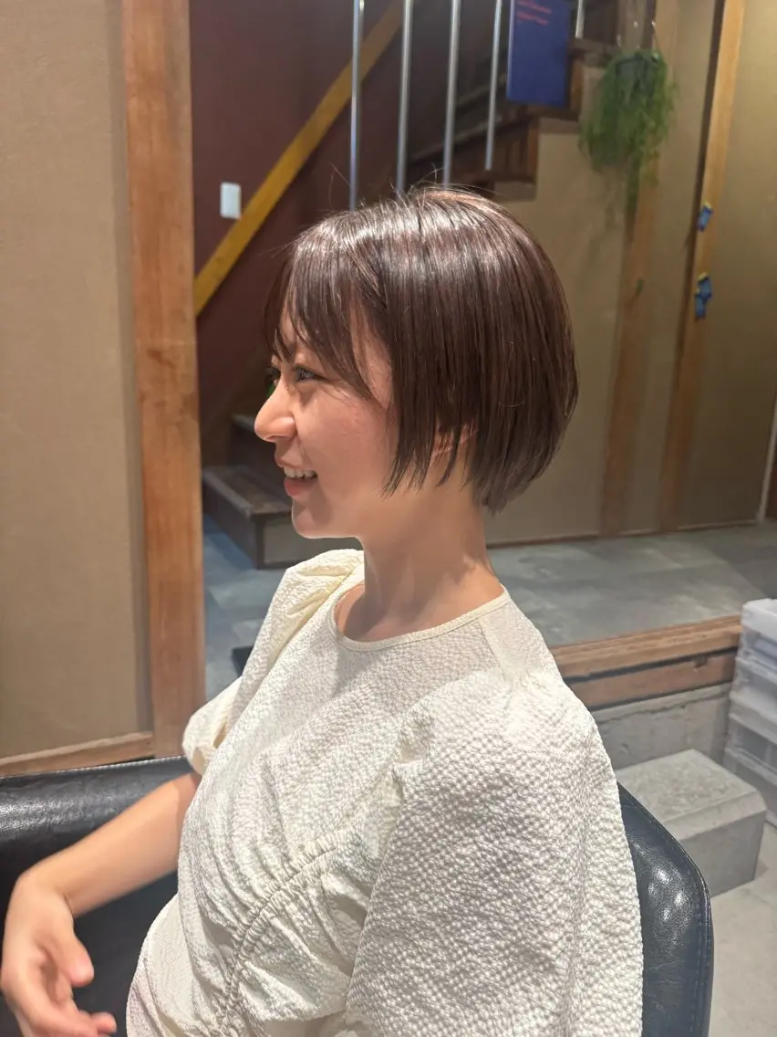 ショート カット ヘアカラー トリートメント 大迫 江梨のヘアスタイル