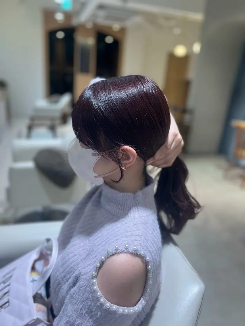 セミロング カット 佐々木 遥菜のヘアスタイル