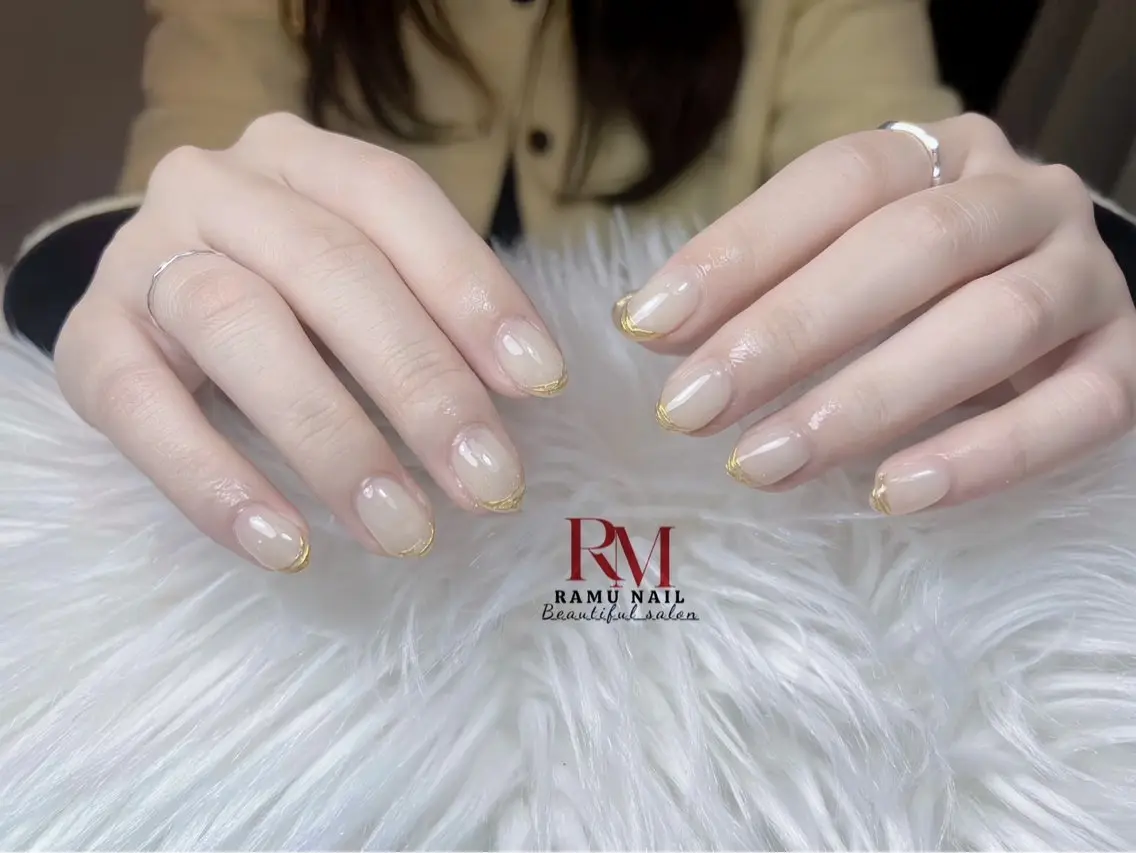 ネイル キラキラネイル マグネットネイル ミラーネイル ワンホンネイル 冬ネイル ハンドネイル RAMU Nail 恵比寿店のネイルデザイン