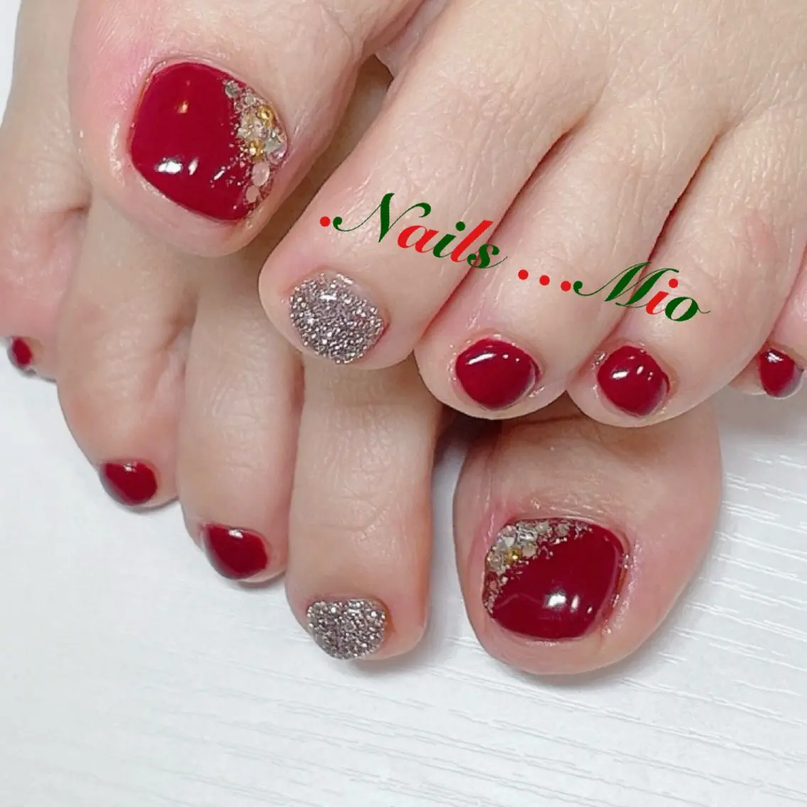 ネイル アートネイル フットネイル ジェルネイル ワンカラーネイル ストーンネイル .Nails Mio 赤羽西ネイルサロンのネイルデザイン