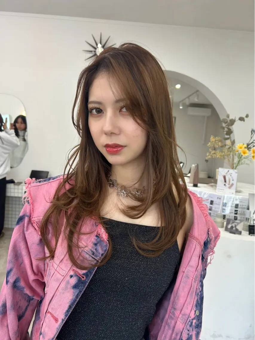ロング レイヤーカット カット カリン| debut泡瀬店のヘアスタイル