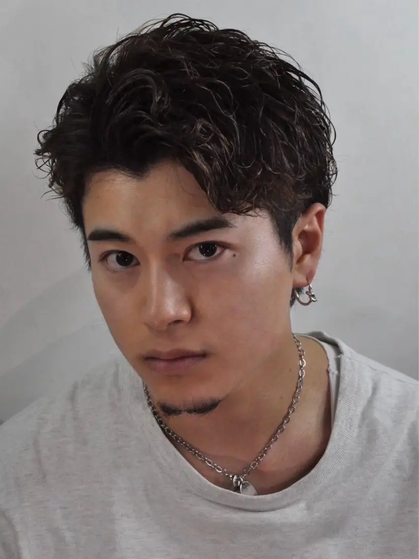 ショート パーマ 中越 仁一郎のヘアスタイル