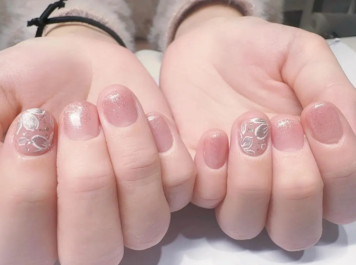 ネイル ハンドネイル Lisse銀座 Nailのネイルデザイン