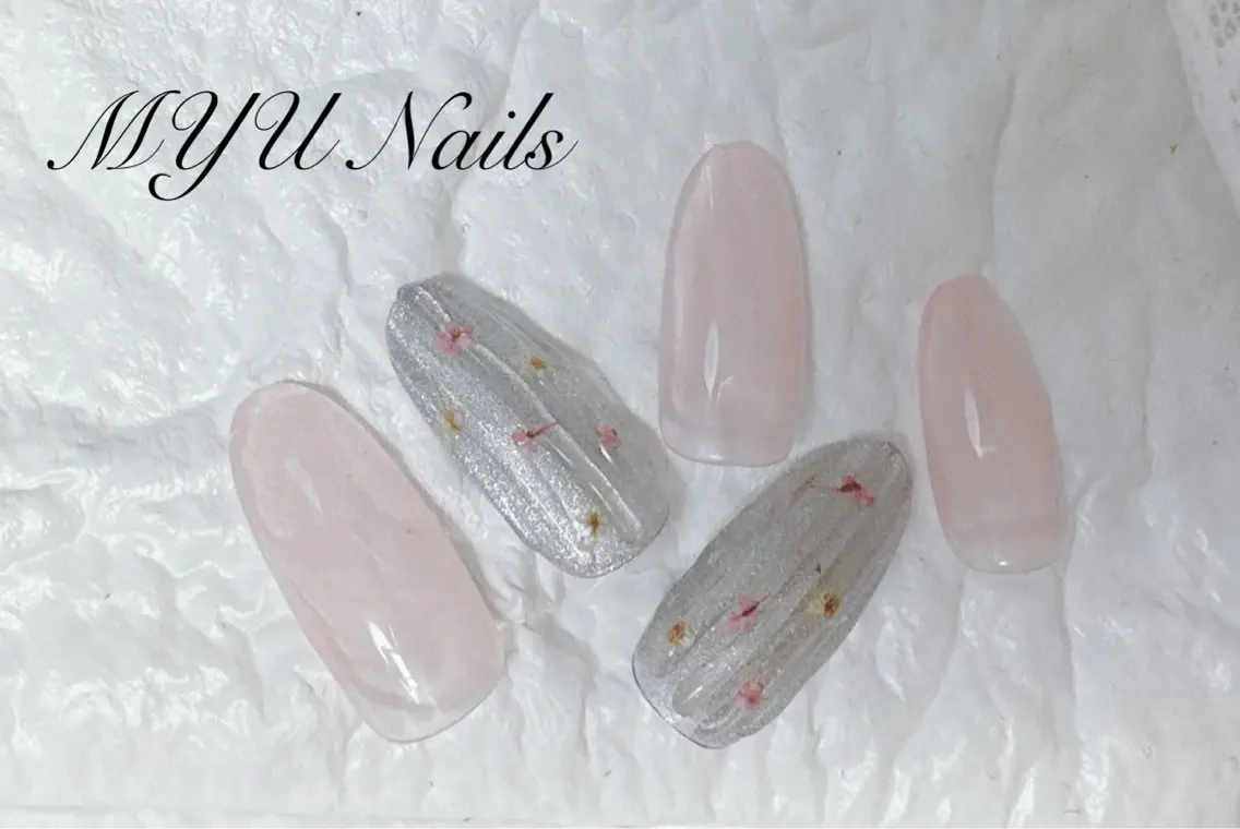 ネイル ジェルネイル 持ち込み パラジェル ニュアンスネイル🌈 MYU Nailsのネイルデザイン