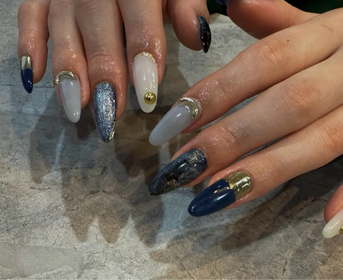ネイル アートネイル ミラーネイル ニュアンスネイル ハンドネイル Blé nailのネイルデザイン