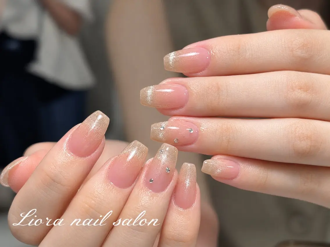 ネイル チークネイル フットネイル フレンチネイル ジェルネイル ガーリー ハンドネイル Liora nailのネイルデザイン