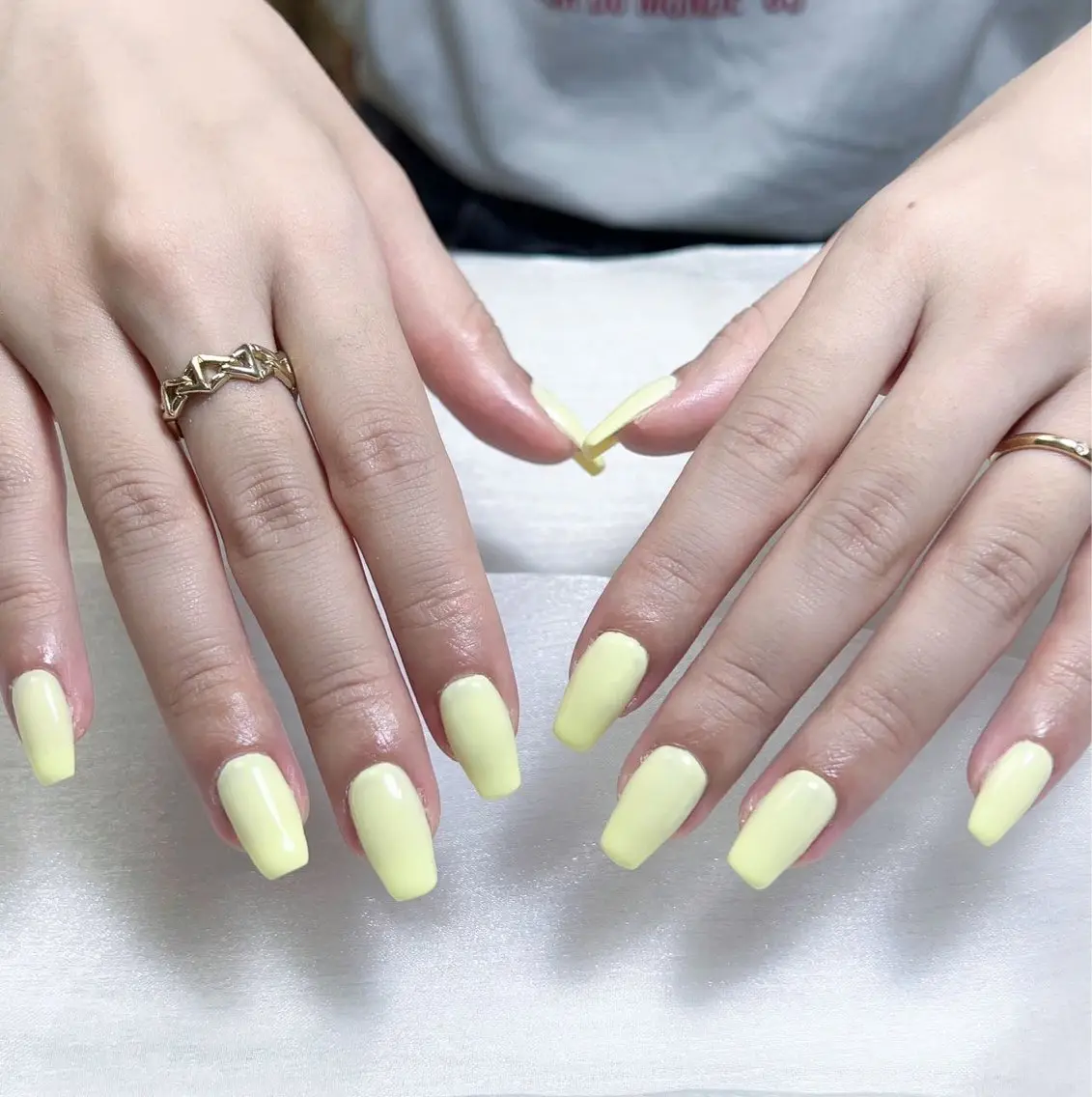 ネイル ワンカラーネイル ハンドネイル Nail salon 木にいるのネイルデザイン