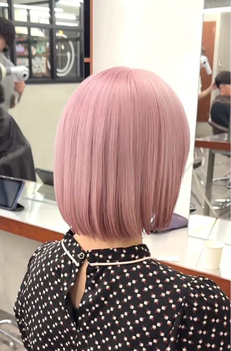 ミディアム カラー アッシュ ベージュカラー ブリーチ ケアブリーチ ダブルカラー カット ヘアカラー トリートメント ブリーチ　ハイトーン 特化🌈フジタハルキのヘアスタイル
