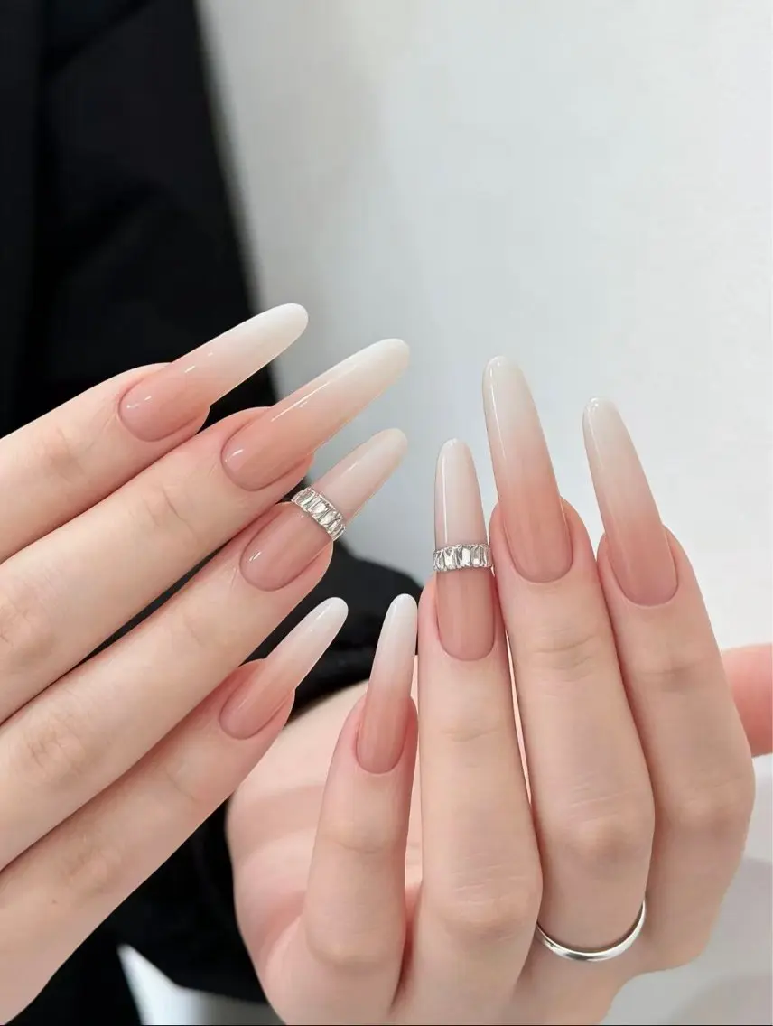 ネイル ハンドネイル ハンドケア 小雨 Nail Studio・168のネイルデザイン