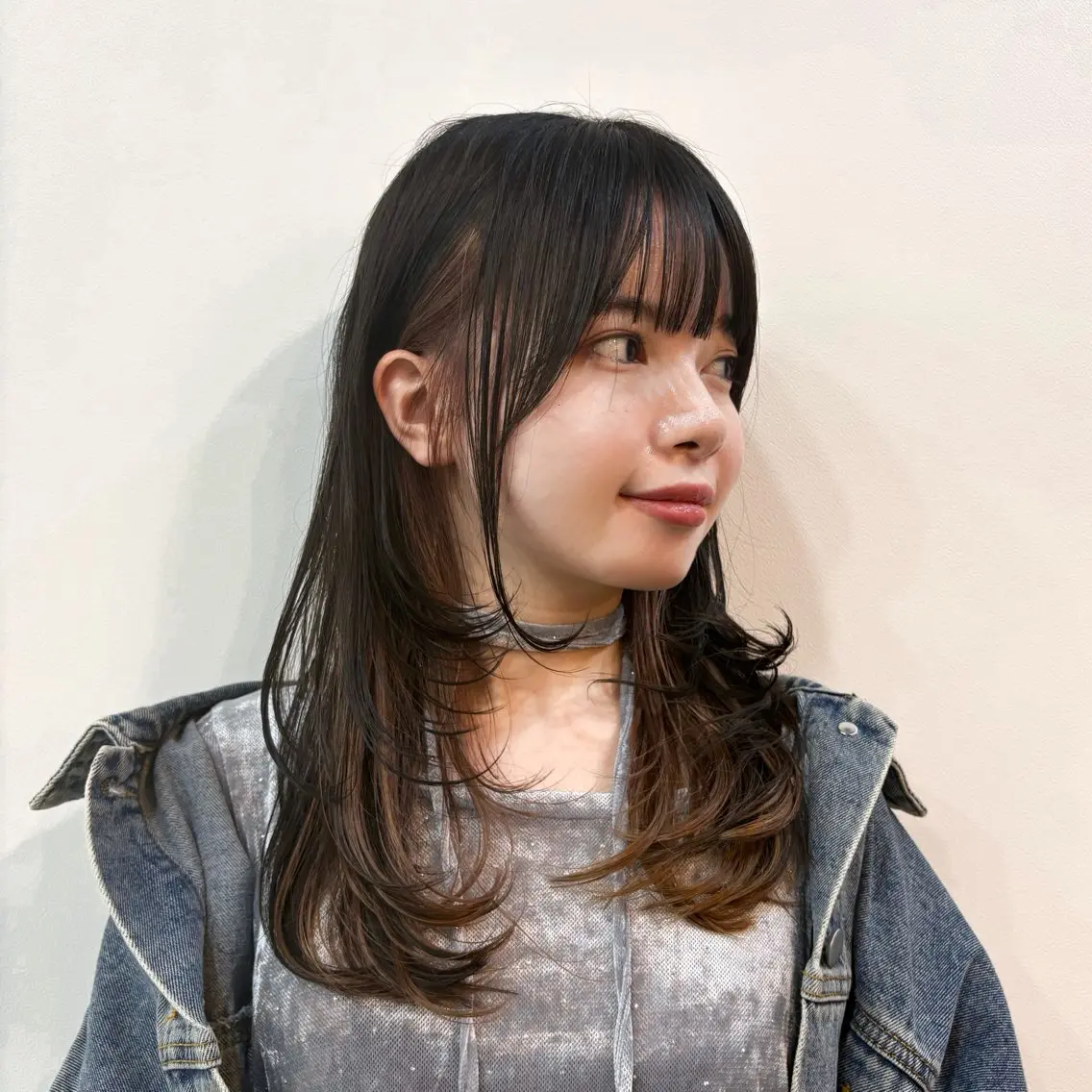 ロング レイヤーカット カット minmi .SUIのヘアスタイル