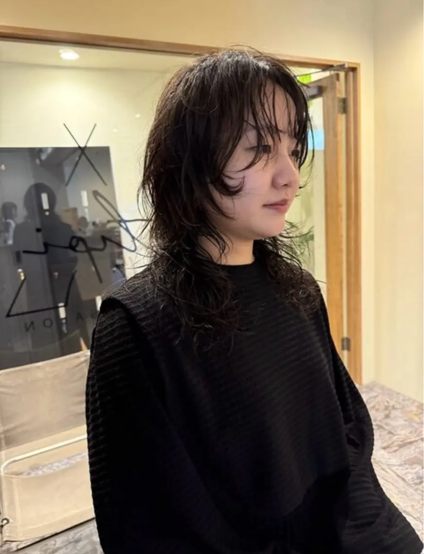 ロング パーマ 畝原 陽真里のヘアスタイル