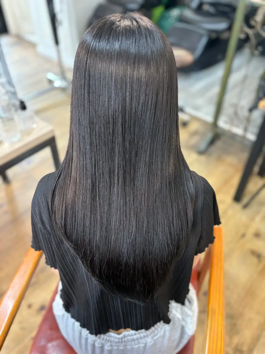 セミロング 縮毛矯正 縮毛矯正 艶髪🫧縮毛矯正 しみずりんねのヘアスタイル