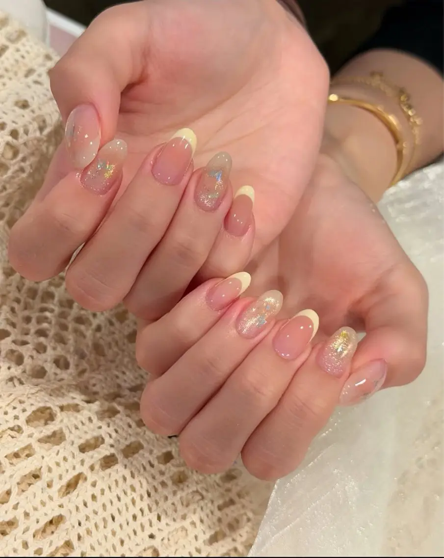 ネイル チークネイル ドット フレンチネイル グラデーション 韓国ネイル ハンドネイル Minette nailrinrinのネイルデザイン