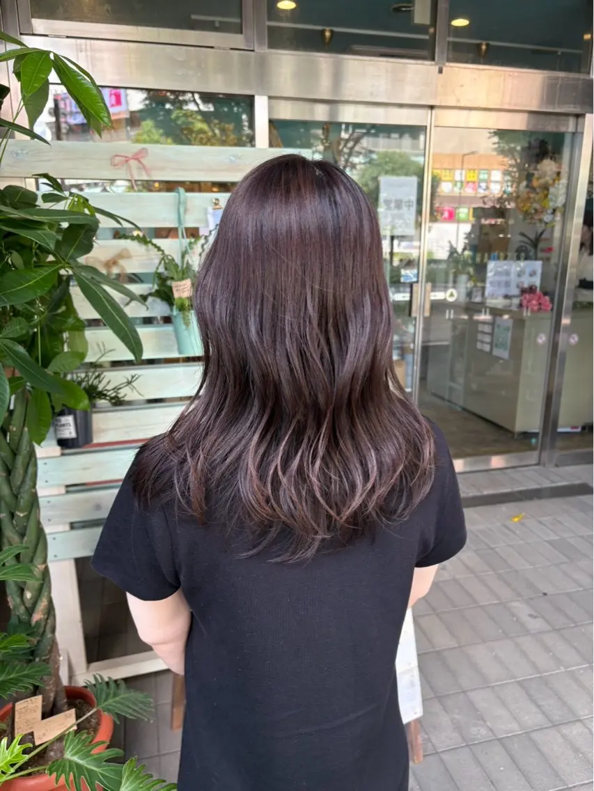 ロング オオイシ ミライのヘアスタイル