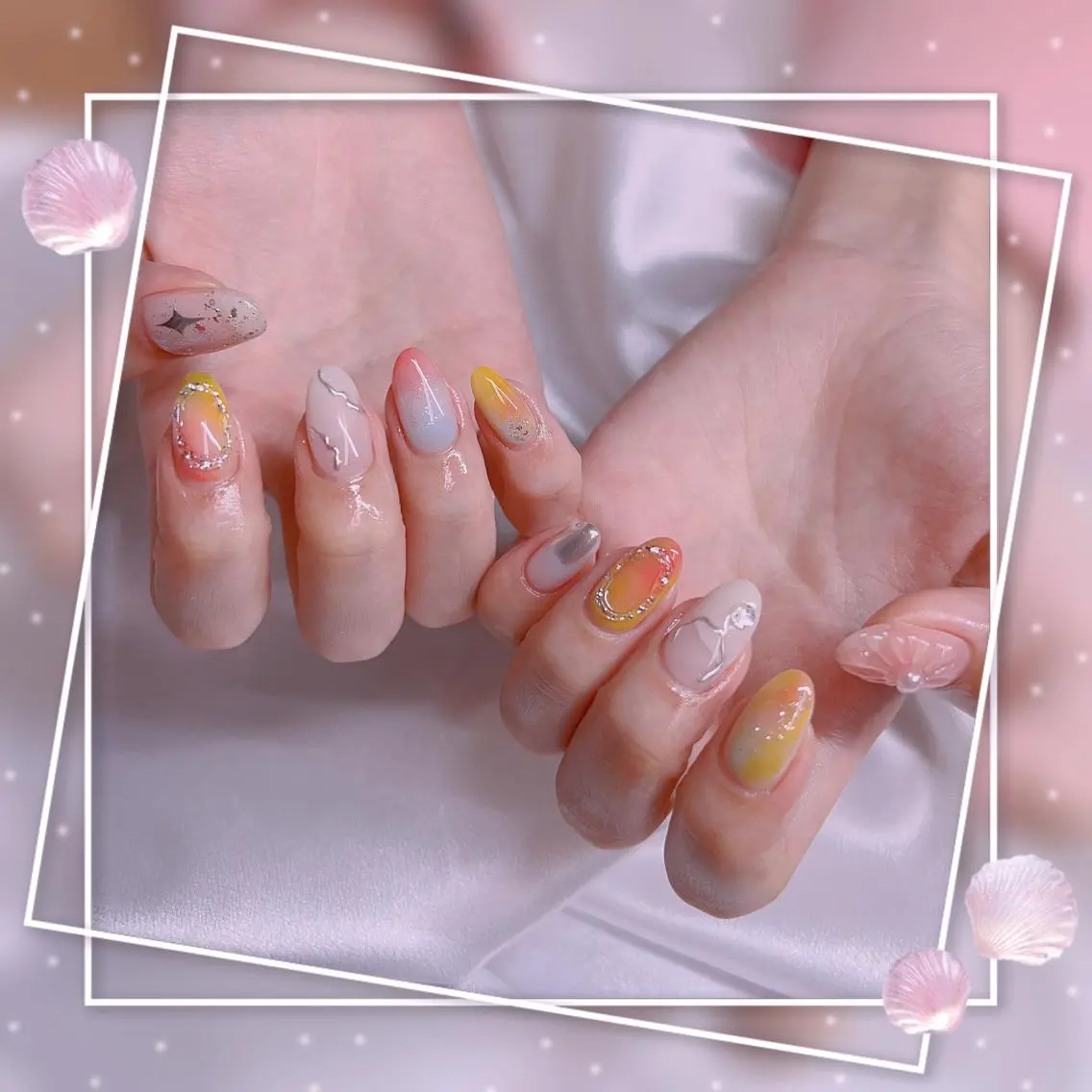 ネイル フレンチネイル キラキラネイル 韓国ネイル マグネットネイル マグネットフレンチ ハンドネイル Chill Nailsalonのネイルデザイン