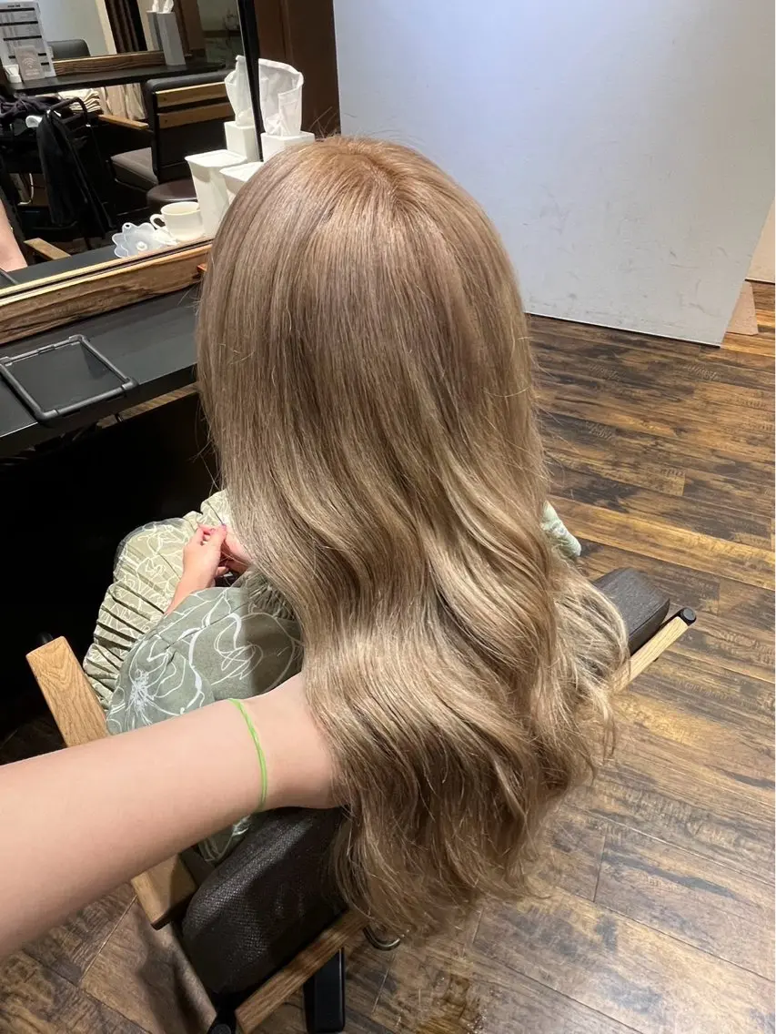 ロング ヘアカラー ブリーチモデル募集 ʟᴇɪ.れいのヘアスタイル