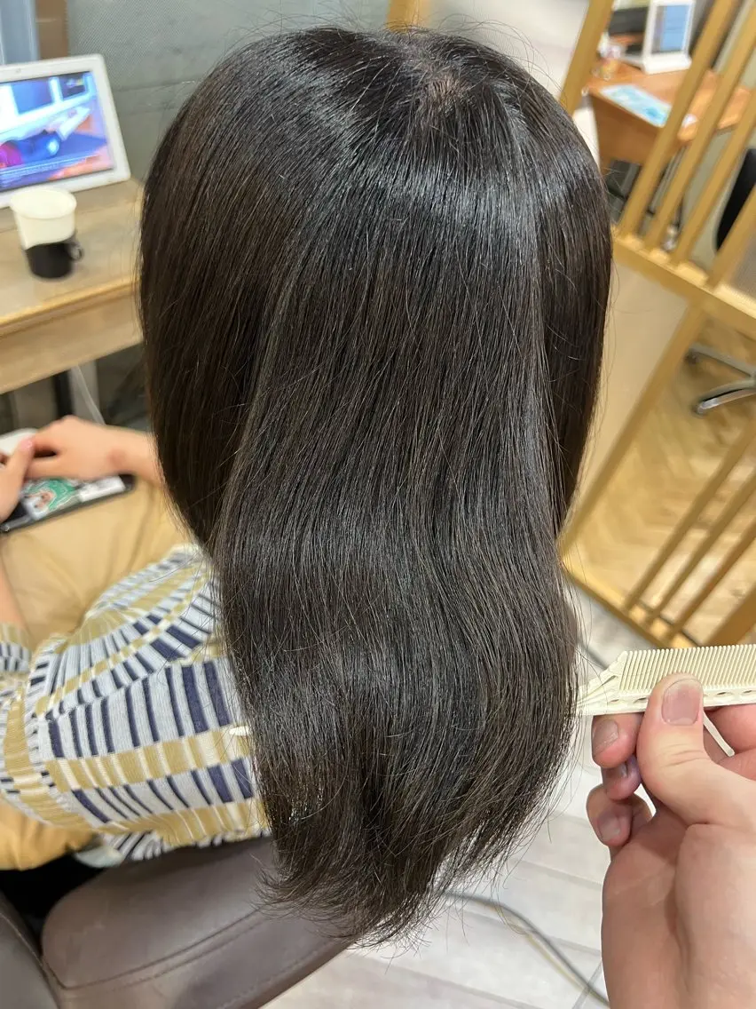 ミディアム カラー グレージュ カーキグレージュ オレンジ 縮毛矯正練習 モデル募集✨️NOAのヘアスタイル