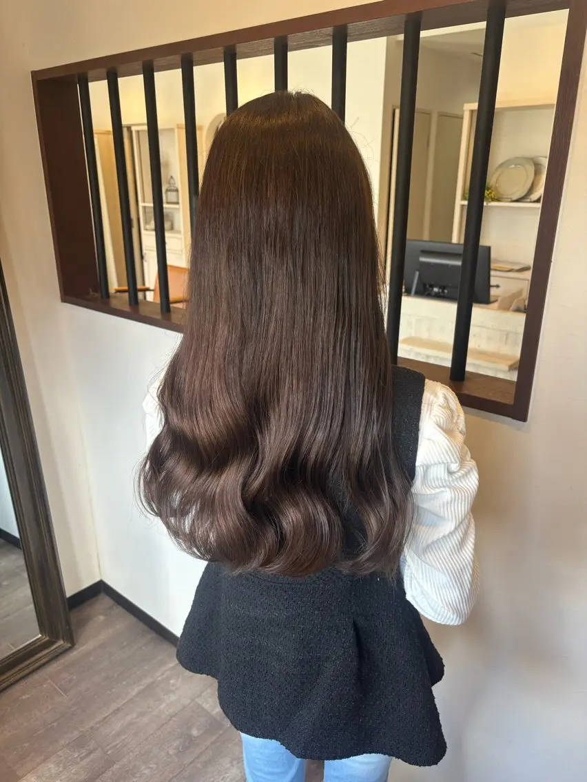 ロング カラー カット ヘアカラー 勝田 沙耶のヘアスタイル