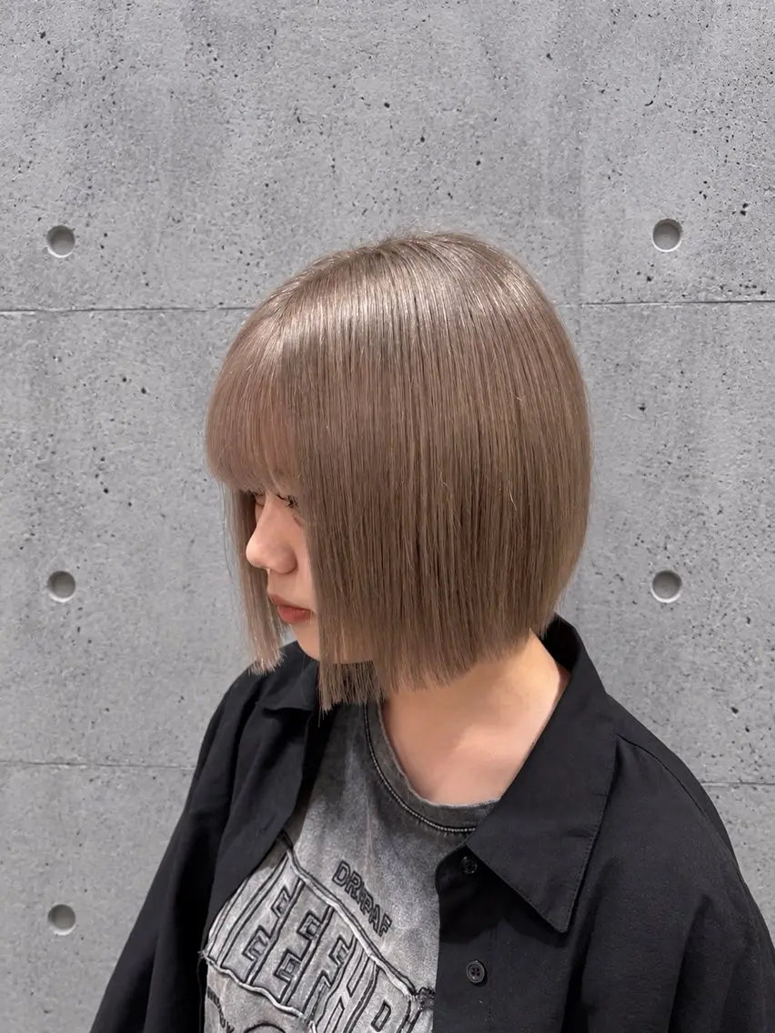ショート カラー ブルーカラー デザインカラー グラデーションカラー ヘアカラー 👑ハイトーン👑髪 質改善👑だいとのヘアスタイル