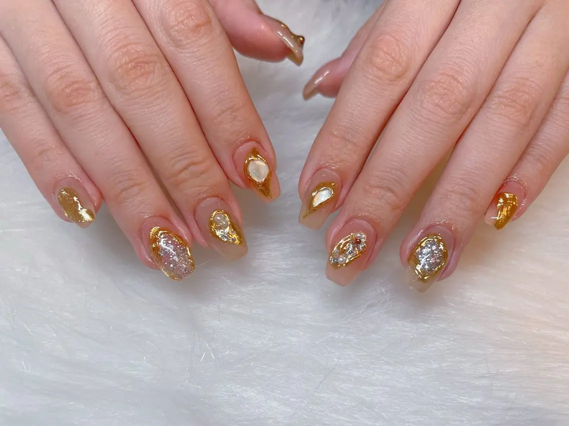 ネイル ゴージャス ミラーネイル エン Nail salonのネイルデザイン