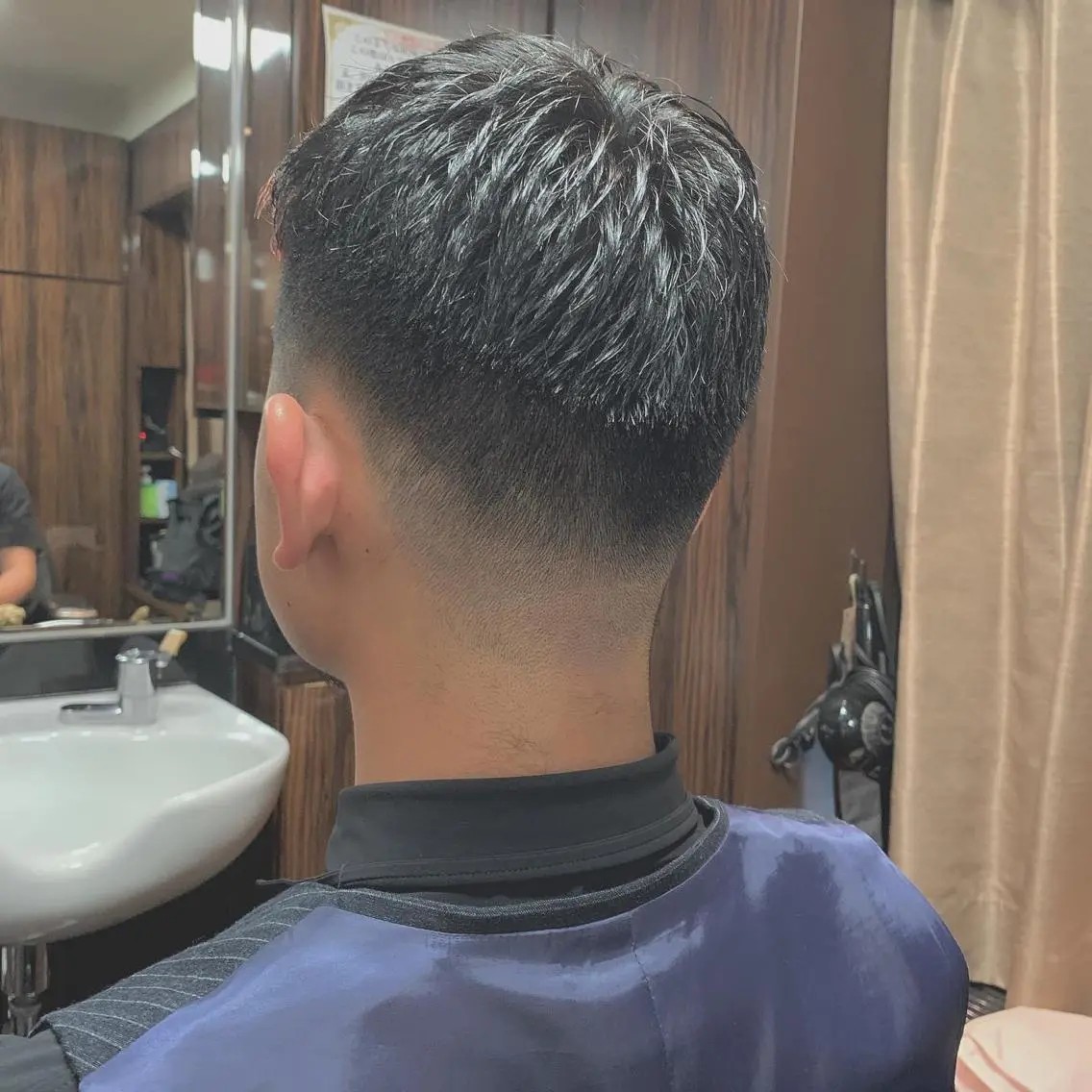 メンズ フェードカット プレミアムバーバー 草野のヘアスタイル