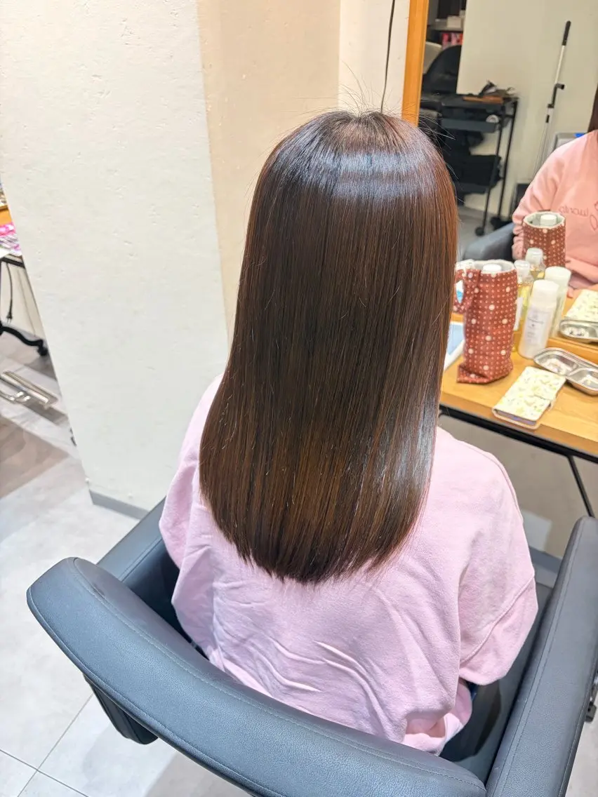 ロング カット 縮毛矯正 adore / ヒナのヘアスタイル