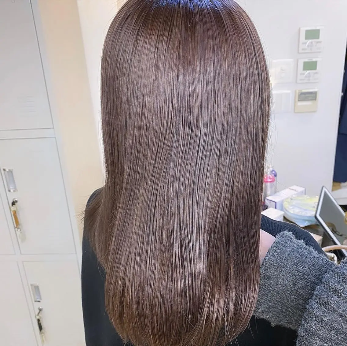 セミロング カラー パーマ ヘアアレンジ メンズ キッズ ネイル マツエク・マツパ アイブロウ カット ヘアカラー 暖色系/透明感 治野心のヘアスタイル