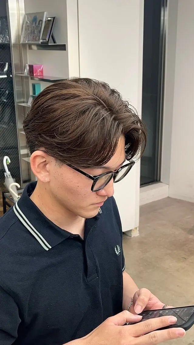 ショート カラー パーマ メンズ フェザーパーマ メンズパーマ ブラウンカラー カット ヘアカラー fifth天神/ メンズパーマ/広夢のヘアスタイル