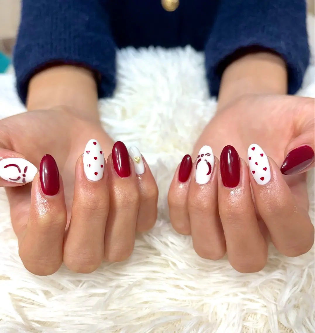 ネイル ボルドー ハート リボン 冬ネイル ハンドネイル LUANA n'sのネイルデザイン