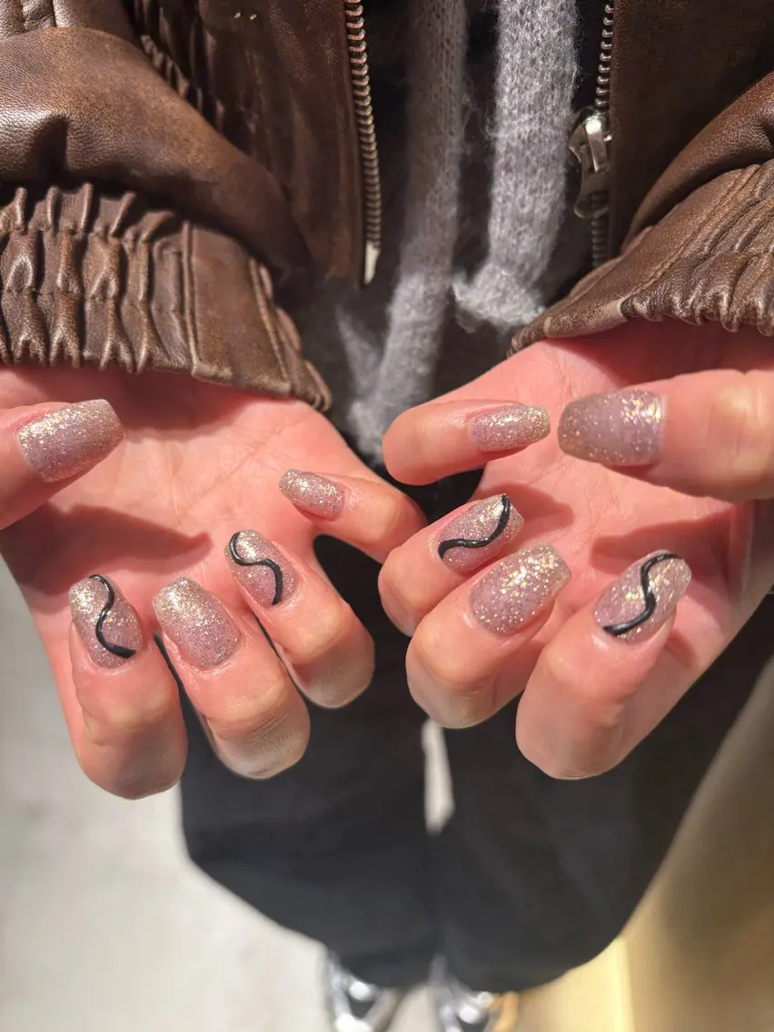 ネイル ハンドネイル Miura.H 🦋🫧のネイルデザイン