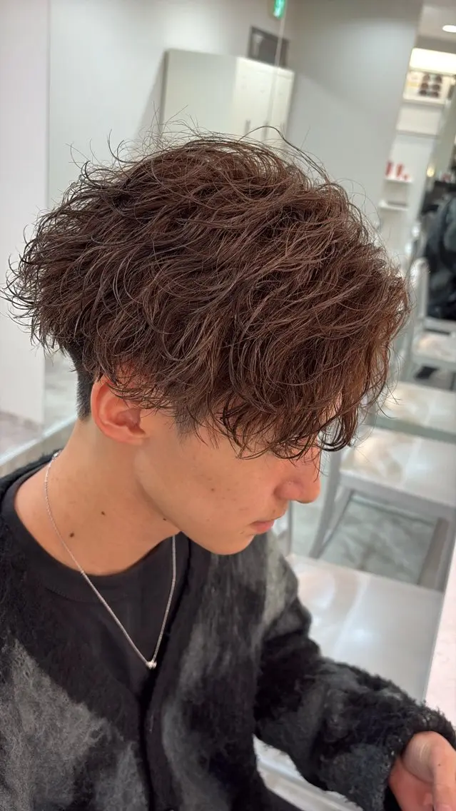ショート カラー パーマ メンズ メンズパーマ カット パーマ メンズ美容師/ フェザー/池戸晴也のヘアスタイル
