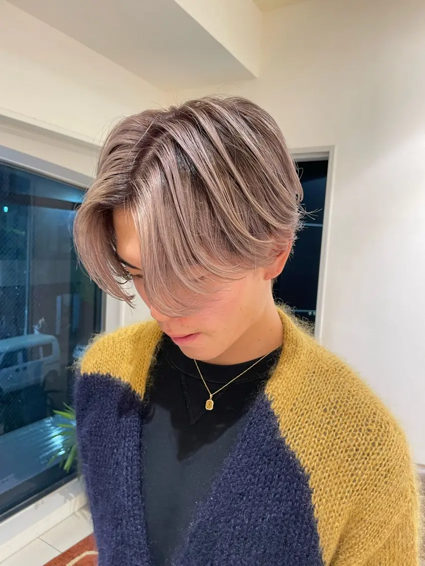 ミディアム カラー パーマ ヘアアレンジ メンズ メンズバレイヤージュ 🌫ハイライトのヘアスタイル