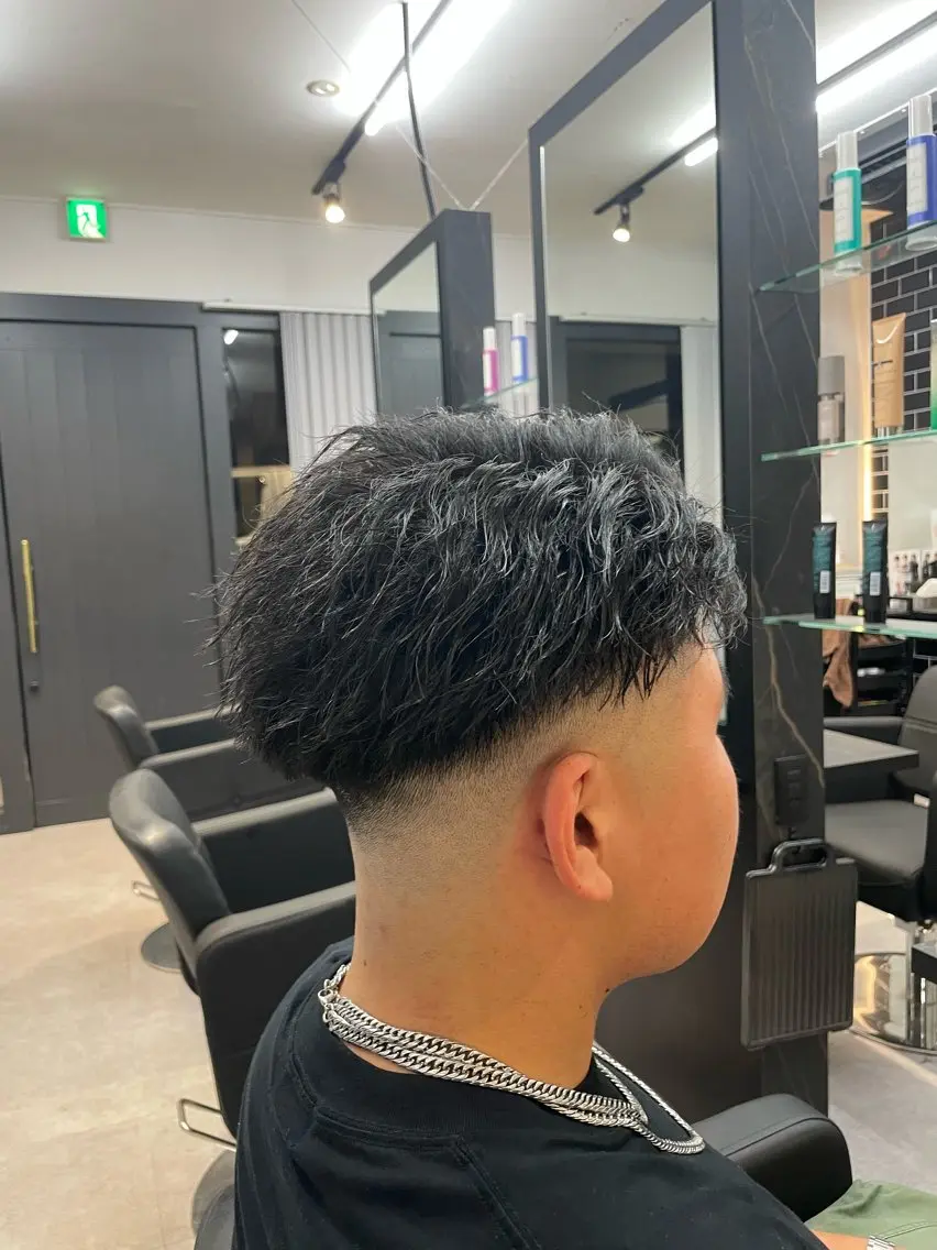 ショート パーマ メンズ 清藤 竜輝のヘアスタイル