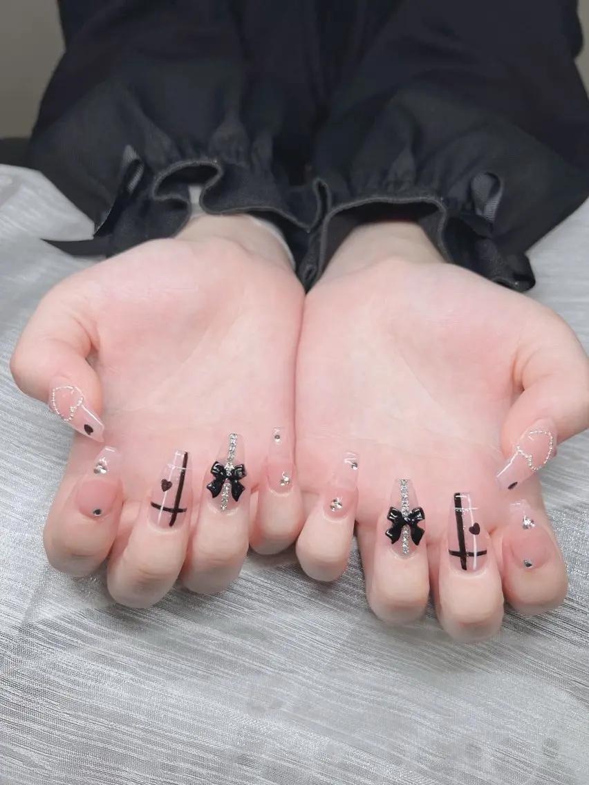 ネイル 長さ出し グラデーション 卒業式 キラキラネイル マグネットネイル Lee Nails チップ長さだし専門店のネイルデザイン
